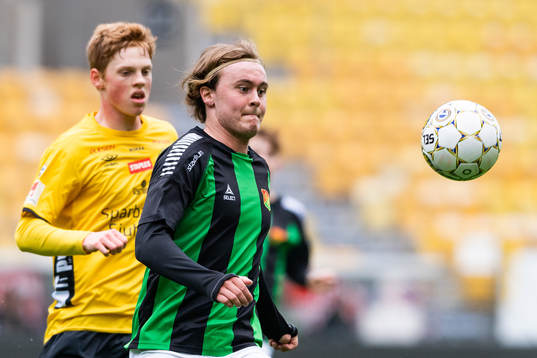 GAIS Lucas Isacksson och Elfsborgs Jesper Sandberg