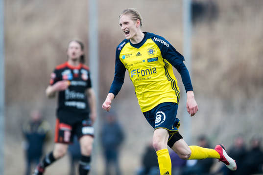 Ängelholms Andreas Karlsson jublar