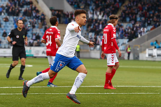 Norrköpings Jordan Larsson jublar