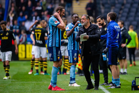 Djurgårdens Jonas Olsson och tränare Özcan Melkemichel