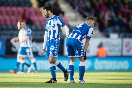 IFK Göteborgs Gustav Engvall och Carl Starfelt deppar