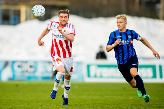 Slobodan Vuk of Tromsø and Andreas Hanche-Olsen of Stabæk