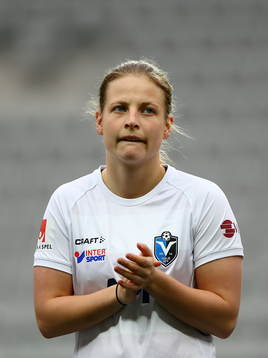 Växjös Anna Anvegård innan  fotbollsmatchen i