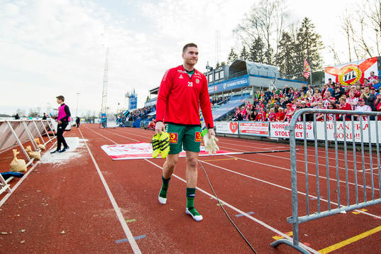 Goalkeeper Gudmund Kongshavn of Tromsø with an injury