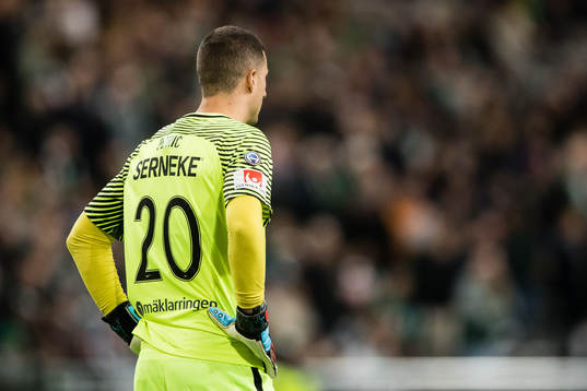 Brommapojkarnas målvakt Nikola Petric