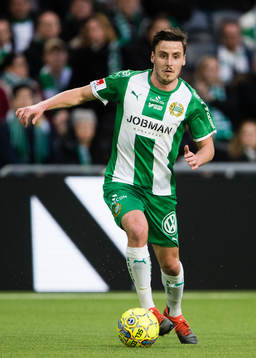 Hammarbys Jeppe Andersen med bollen