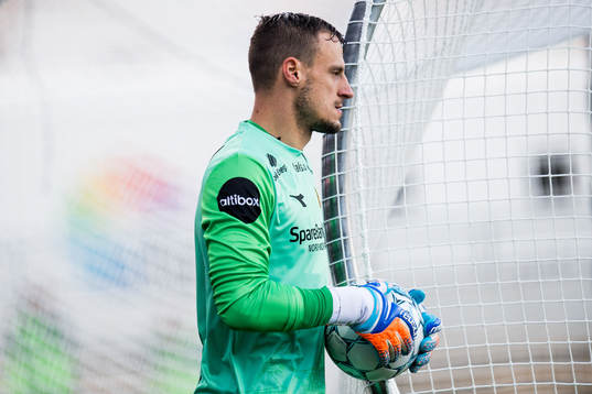 Goalkeeper Zoran Popovic of Bodø/Glimt