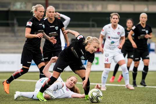 Göteborgs Nathalie Persson och Rosengårds Glodis Perla