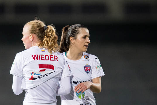 Rosengårds Ebba Wieder och Iva Landeka