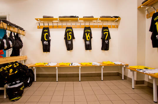 AIK Denni Avdic, Robert Lundström, Anton Salétros och