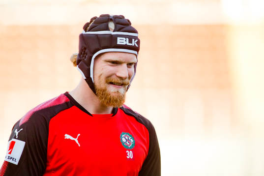 Örebros målvakt Mathias Karlsson