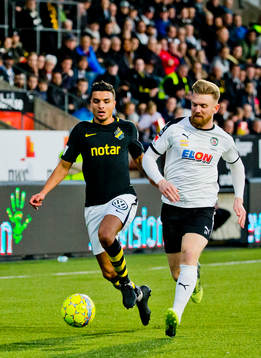 s Ahmed Yasin och Örebros Michael Almebäck