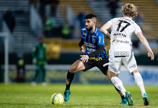 Sirius Omar Eddahri och Häckens Gustav Berggren
