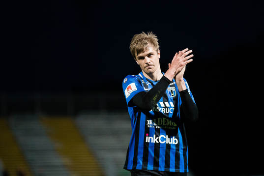 Sirius Oscar Pehrsson tackar publiken