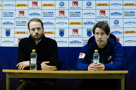 Häckens tränare Andreas Alm och Sirius tränare Thomas