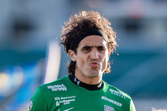 Sirius målvakt Karim Fegrouch innan fotbollsmatchen i