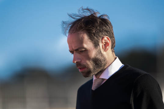 Häckens tränare Andreas Alm innan fotbollsmatchen i