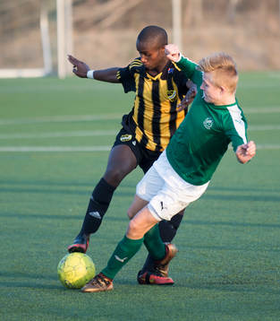 IFK Hässleholms Carl Mujaguzi  i juniormatchen mellan IFK