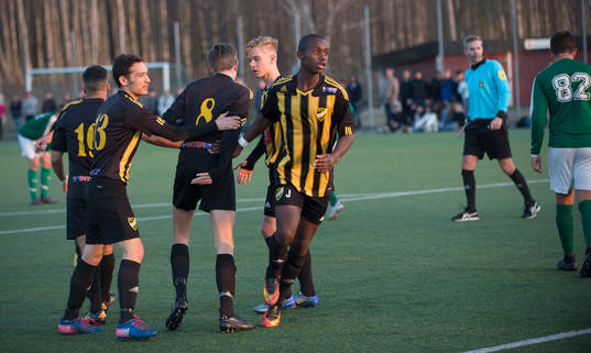 i juniormatchen mellan IFK Hässleholm och Hässleholms IF