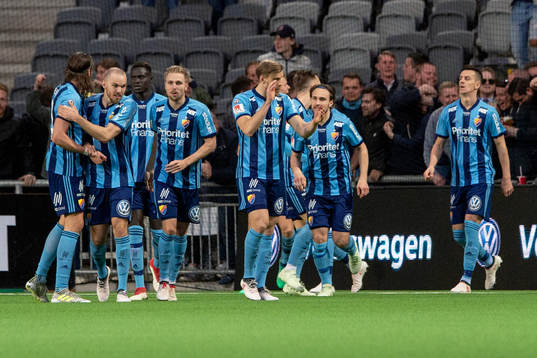 Djurgårdens Philana Tinotenda Kadewere jublar med