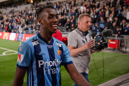 Djurgårdens Philana Tinotenda Kadewere jublar
