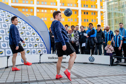 SkillTwins Josef och Jakob El-Zein med en uppvisning
