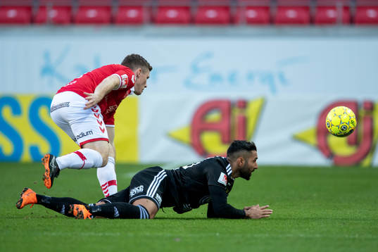 Kalmars Viktor Agardius och Östersunds Saman Ghoddos