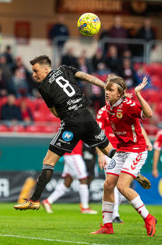 Kalmars Isak Magnusson och Östersunds Jamie Hopcutt