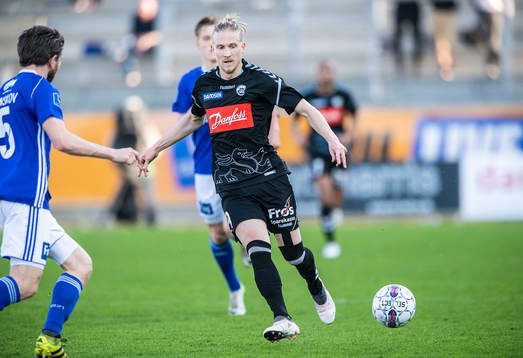 [DK=20180420: Simon Kroon (9), SønderjyskE]