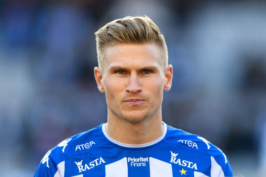 IFK Göteborgs Carl Starfelt vid lineup innan