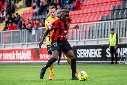 Brommapojkarnas David Ochieng och Elfsborgs Adam Lundqvist