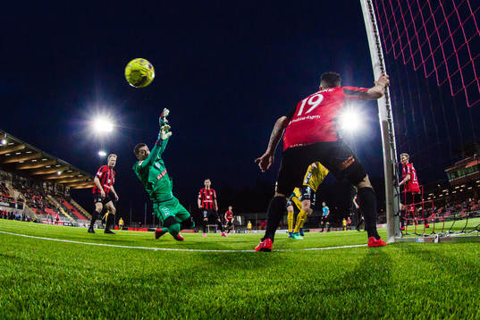 Elfsborgs Per Frick gör 0-2 bakom Brommapojkarnas målvakt