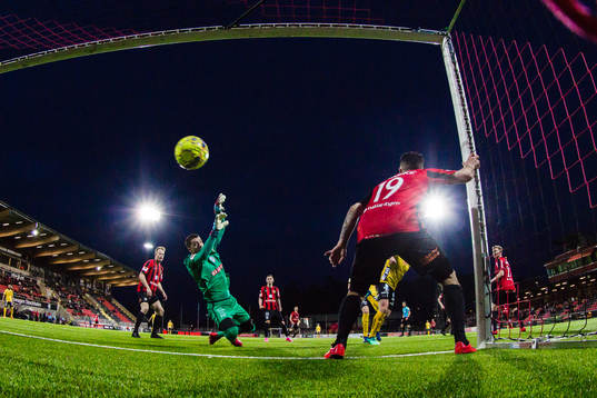 Elfsborgs Per Frick gör 0-2 bakom Brommapojkarnas målvakt