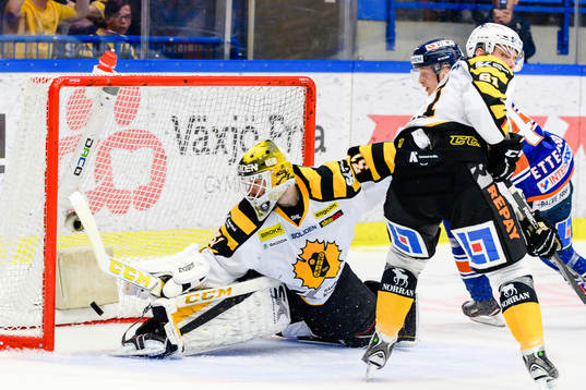 Växjös Elias Pettersson gör mål 2-1 bakom Skellefteås