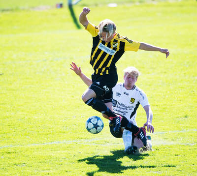 IFK Hässleholms Gustaf Lindroth i matchen i division 2