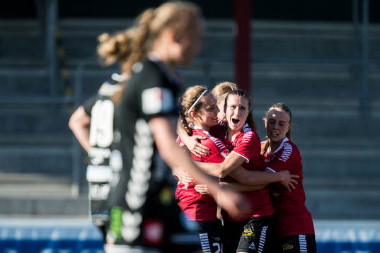 Limhamn Bunkeflos spelare jublar