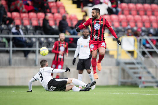 Östersunds Saman Ghoddos mot Örebros Brendan Hines-Ike