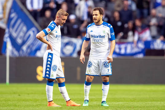 IFK Göteborgs Sebastian Ohlsson och Tobias Hysén deppar