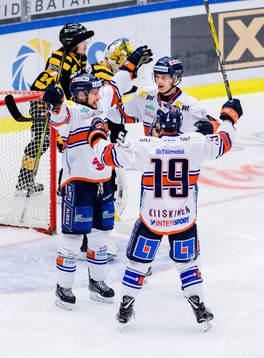 Växjös spelare jublar