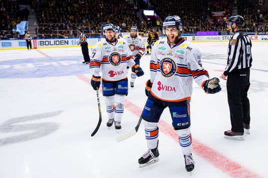 Växjös Eric Martinsson jublar