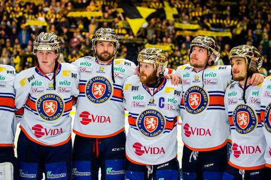 Växjös spelar jublar