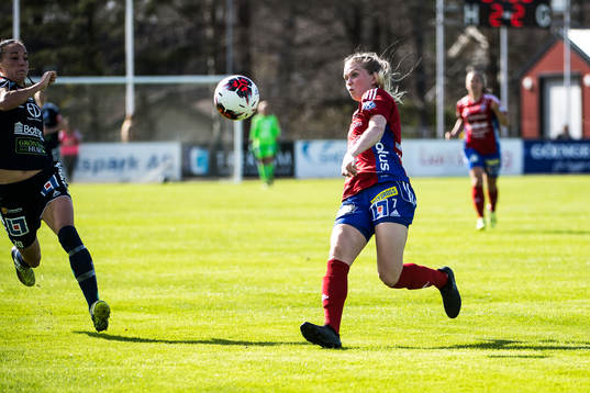 Linköpings Anna Oskarsson  och Vittsjös Amanda Persson