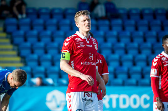 Kalmars Viktor Elm deppar