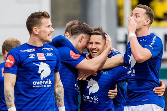 Mads Reginiussen of Ranheim celebrates with his teammates