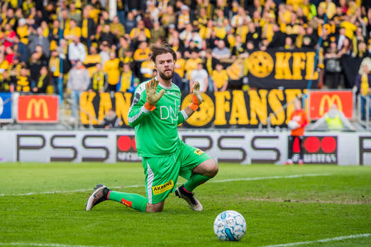 Goalkeeper Marko Maric of Lillestrøm