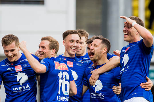Mads Reginiussen of Ranheim celebrates with his teammates