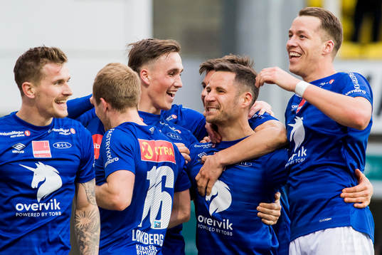Mads Reginiussen of Ranheim celebrates with his teammates