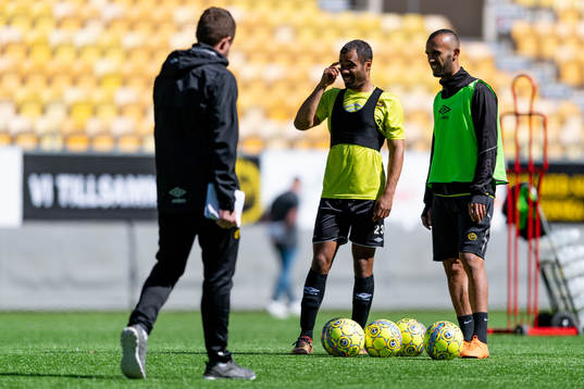 Alex Dyer och Issam Jebali
