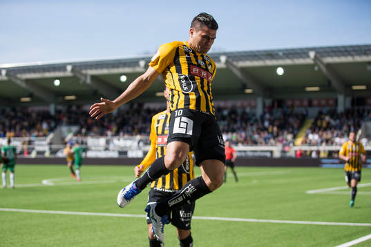 Häckens Paulinho jublar