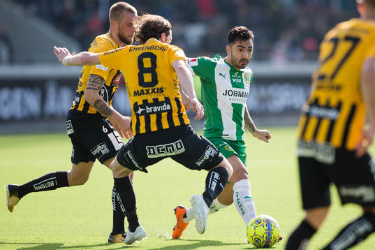 Hammarbys Jiloan Hamad mot Häckens Alexander Faltsetas och